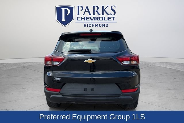 Used 2023 MOSAIC BLACK METALLIC Chevrolet LS image 6