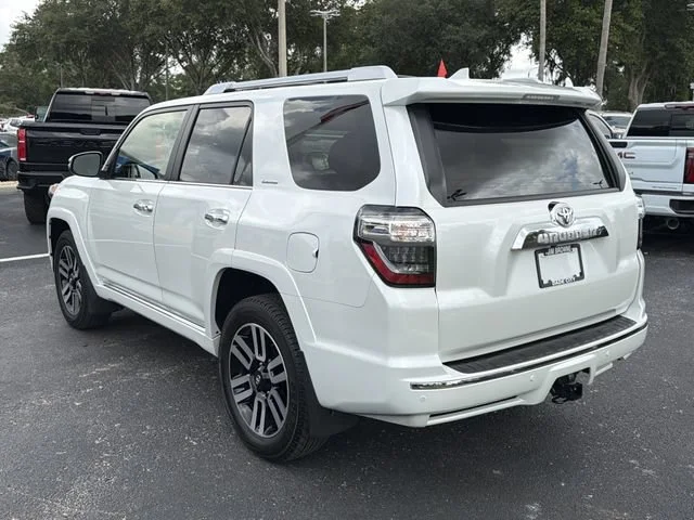 Used 2024 Off-white Toyota Limited image 7