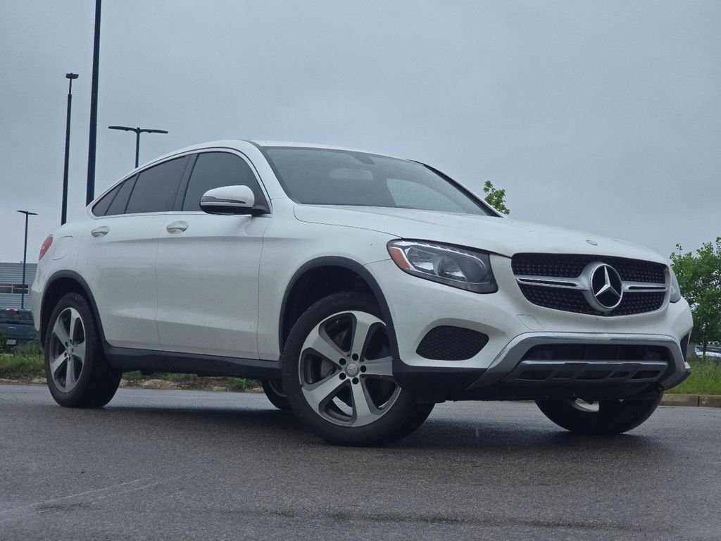 2017 Mercedes-Benz GLC GLC300 4MATIC's photo