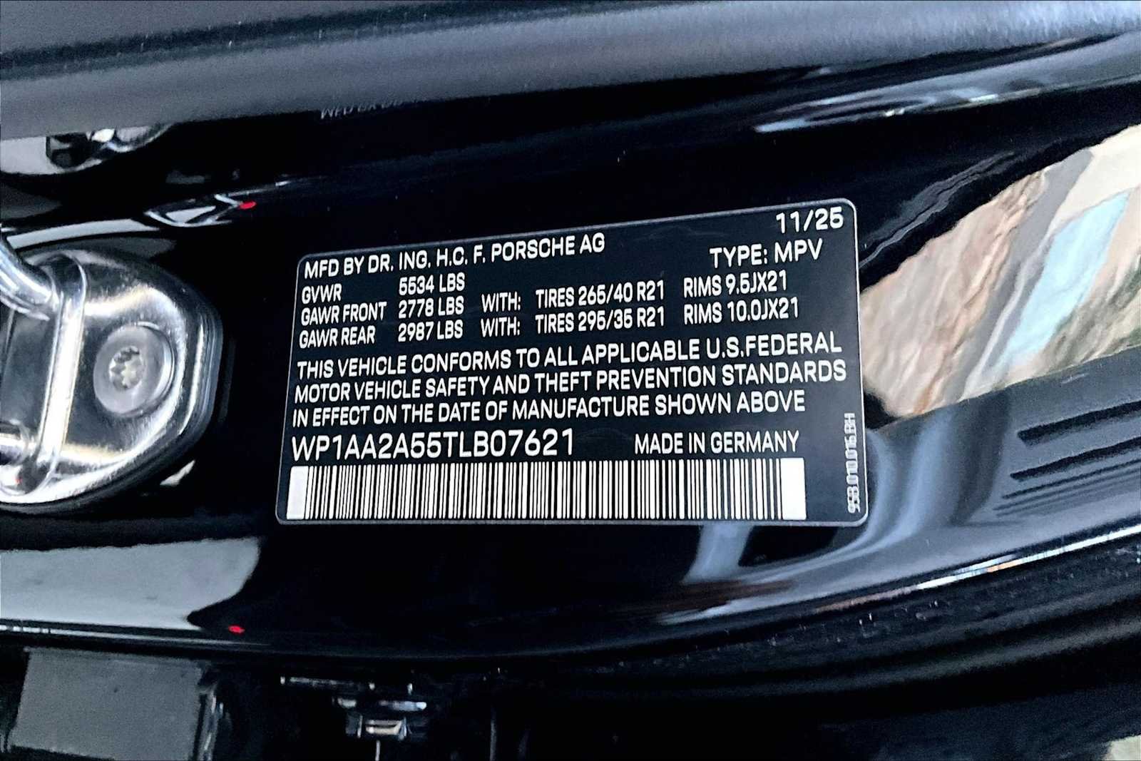 2026 Porsche Macan T - Photo 26