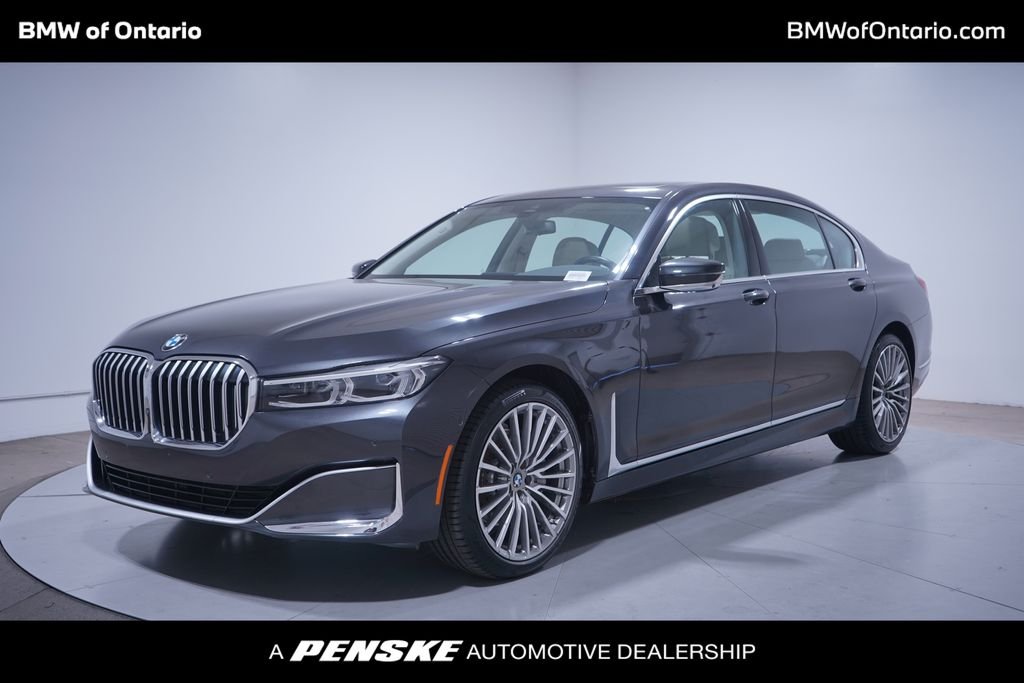 2022 BMW 7 Series 740i's photo