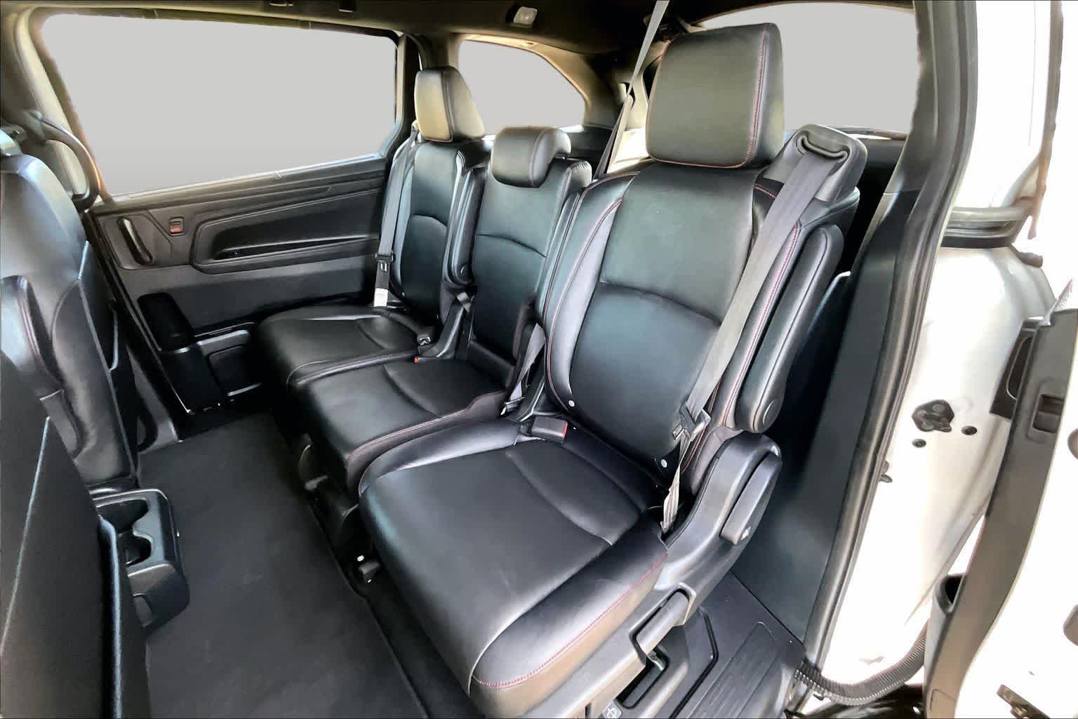 Used 2023 Platinum White Pearl Honda Sport image 21