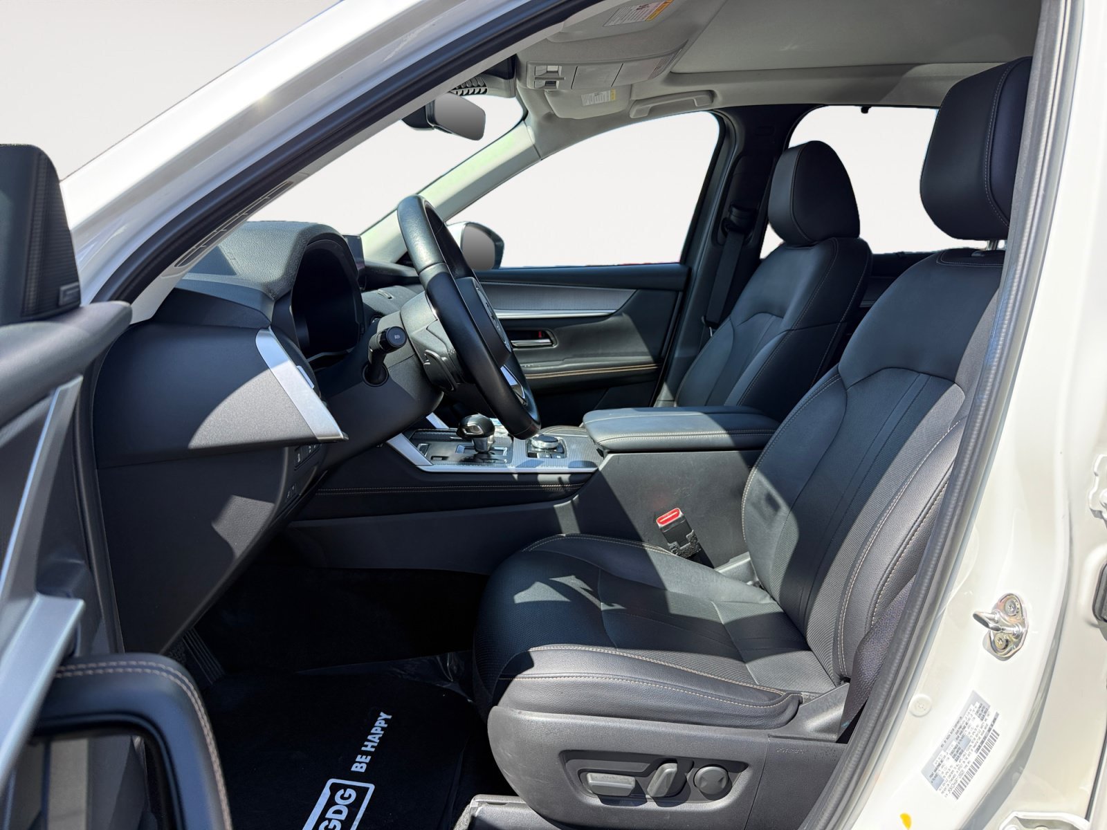 Certified Used 2024 White Mazda Premium image 10