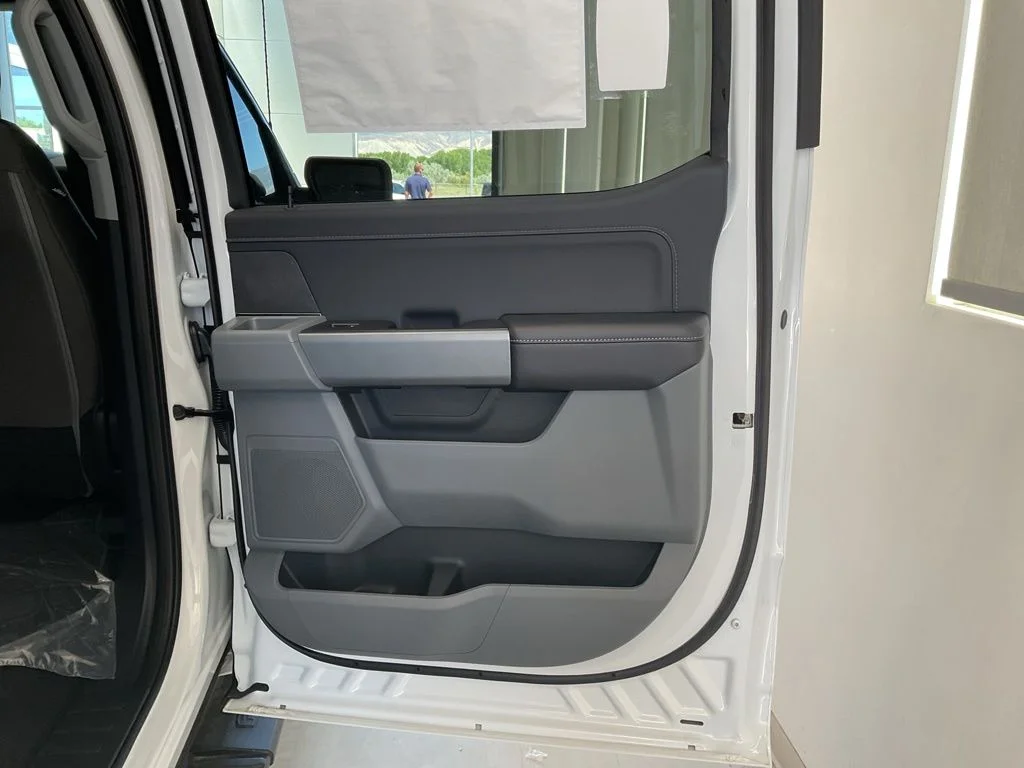 New 2026 Oxford White Ford XLT image 20