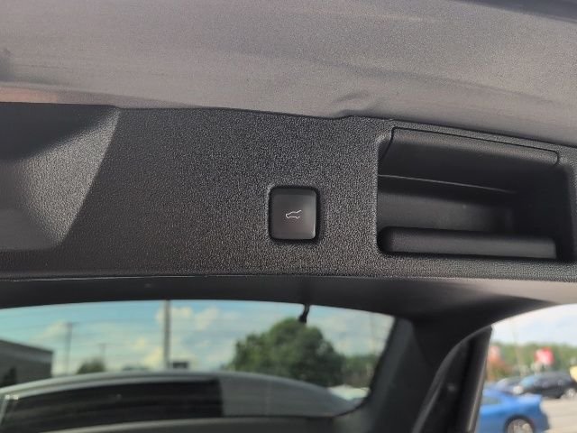 Used 2024 Gray Ford Active image 15