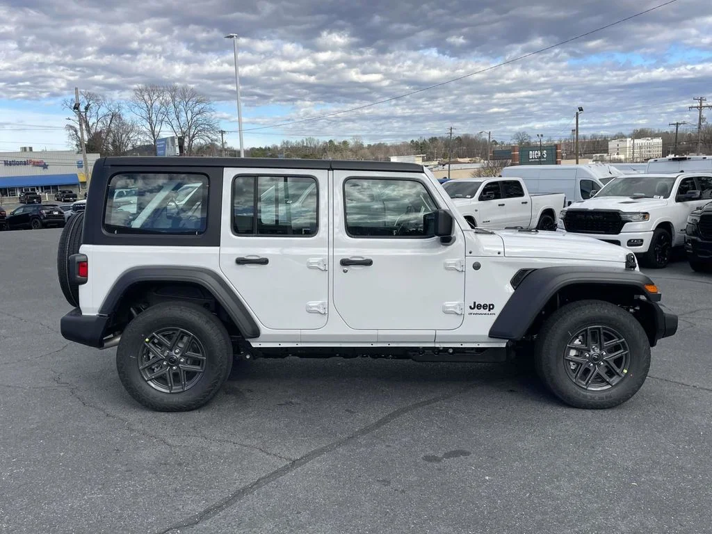 New 2026 Bright White Clear-Coat Exterior Paint Jeep Sport image 9