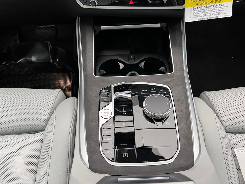 New 2026 Skyscraper Grey Metallic BMW sDrive40i image 13