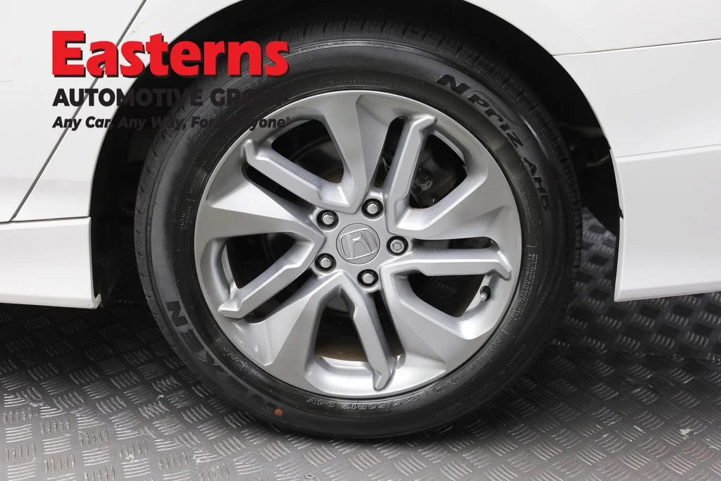 Used 2020 White Honda LX image 8