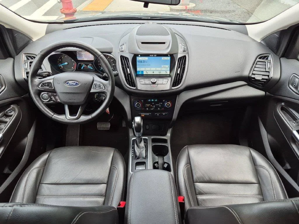 Used 2018 Gray Ford SEL image 20