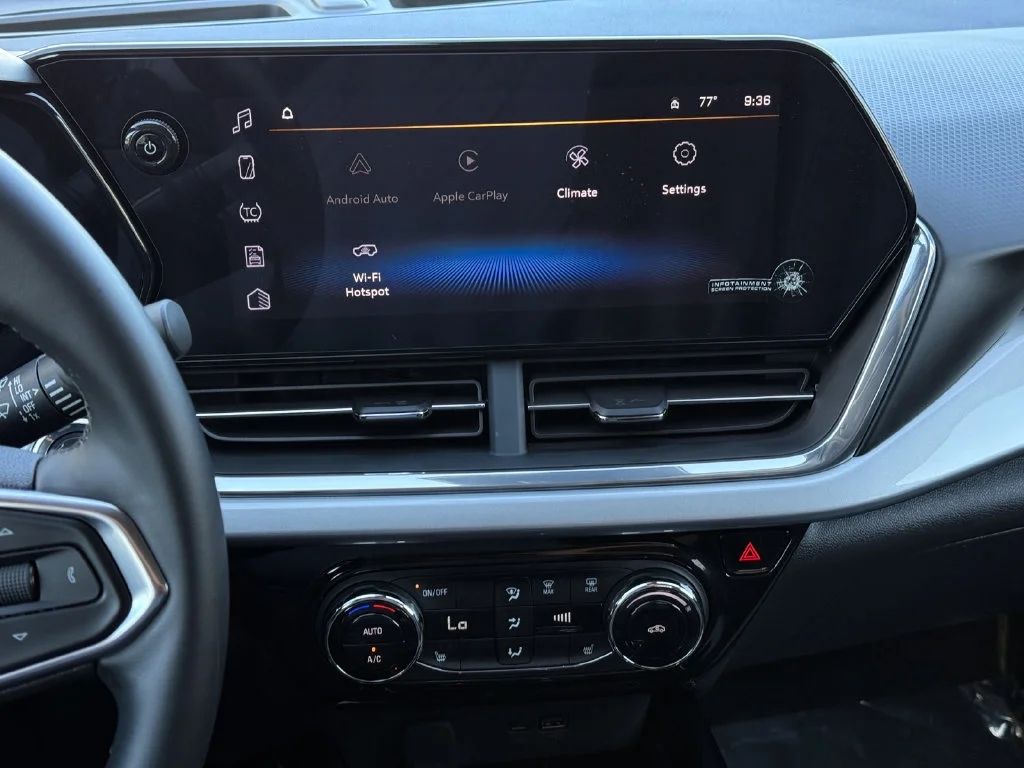 Used 2026 Summit White Chevrolet LT image 30