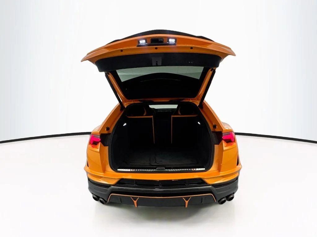Used 2023  Lamborghini Performante image 29