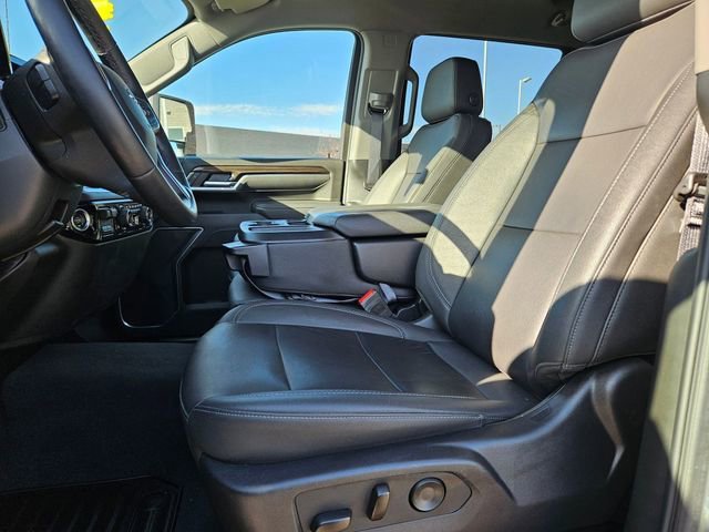 Used 2025 Sterling Gray Metallic Chevrolet LT image 15