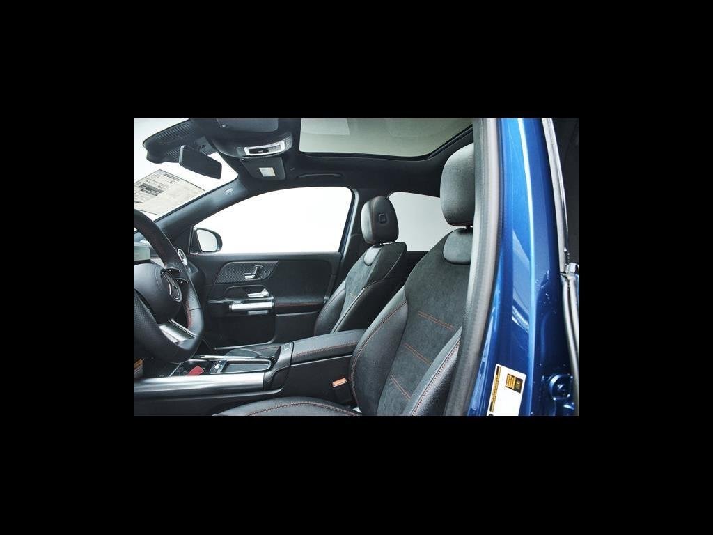 Used 2024 Starling Blue Metallic Mercedes-Benz GLA 250 image 24