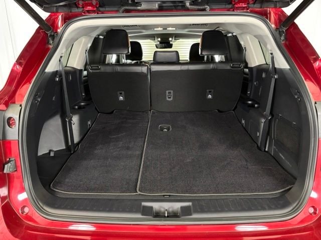 Used 2022 Red Toyota XLE image 15