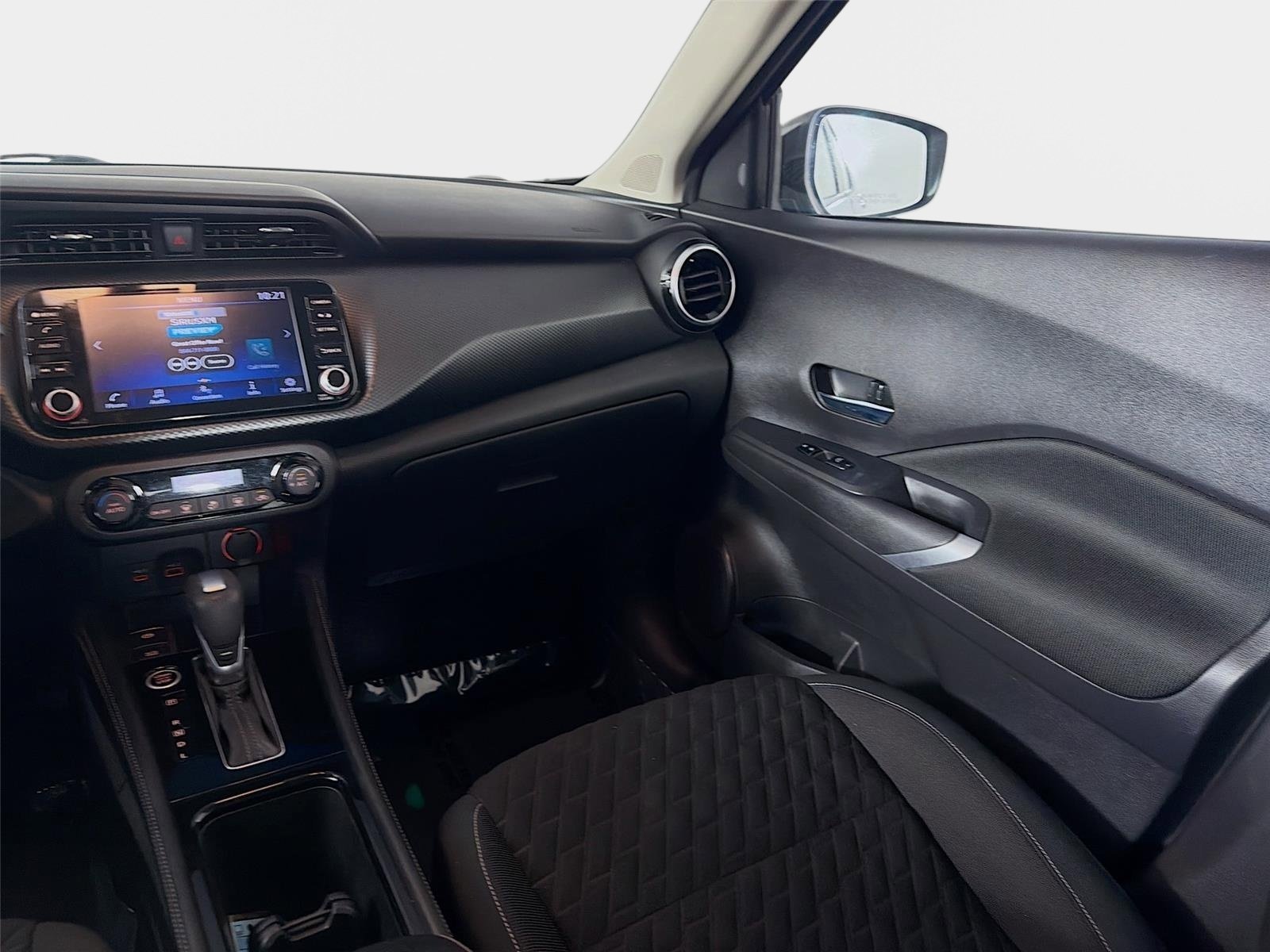 Used 2021 Electric Blue/Super Black Nissan SV image 21