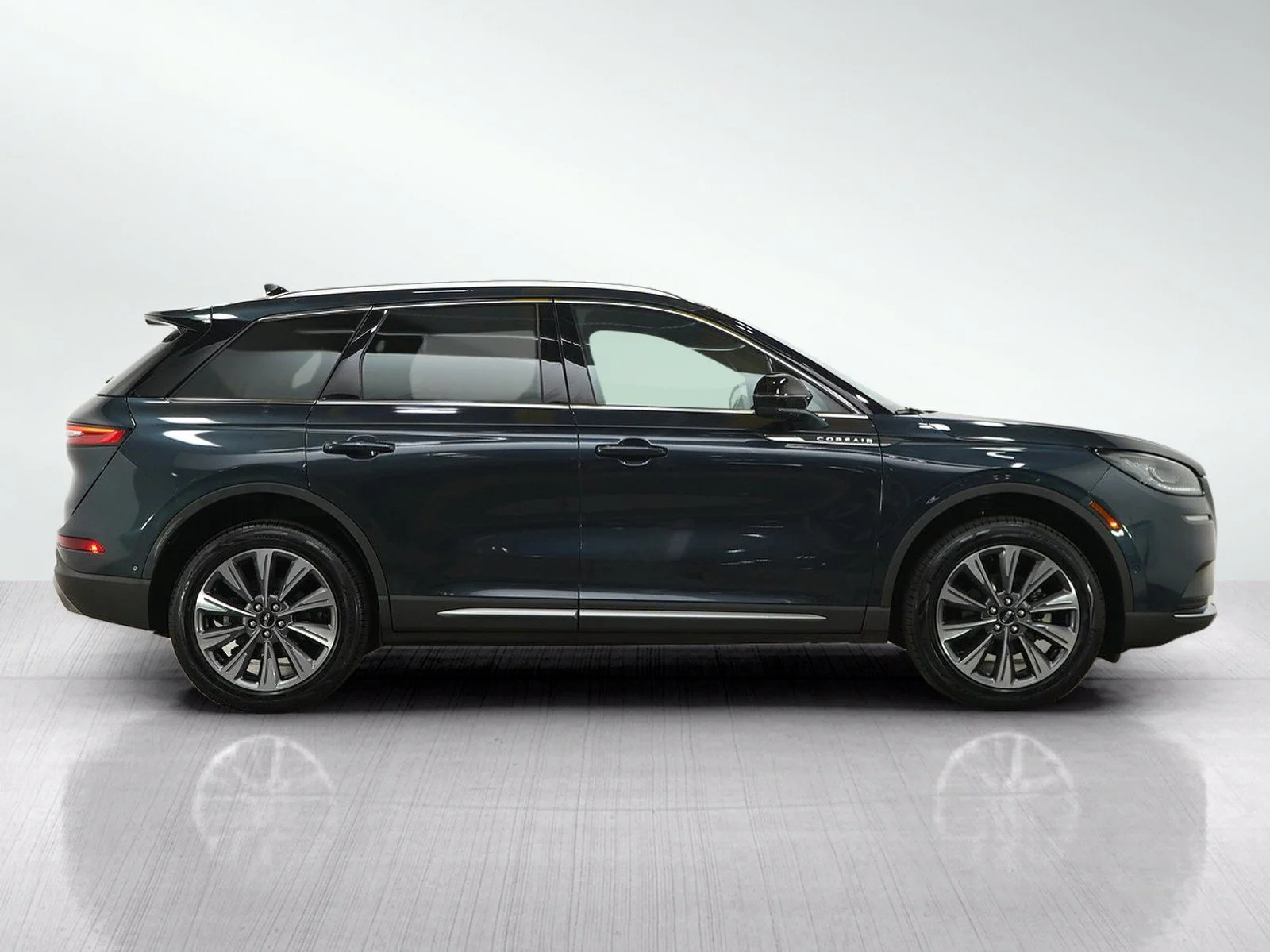 Used 2022 Blue Lincoln Reserve image 6
