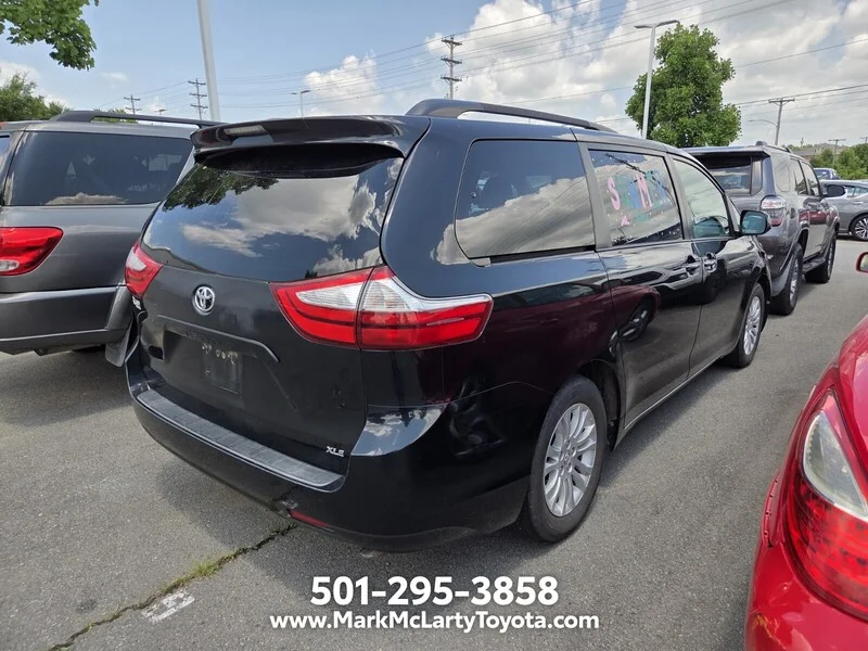Used 2016 Midnight Black Metallic TOYOTA XLE image 5