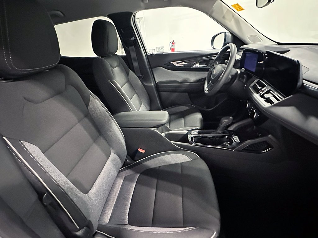 Used 2024 Gray Chevrolet LT image 24