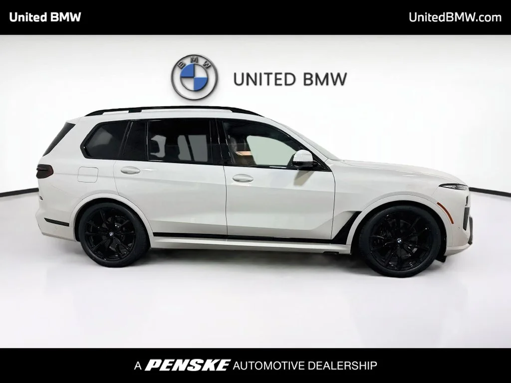 New 2027 Alpine White BMW xDrive40i image 4