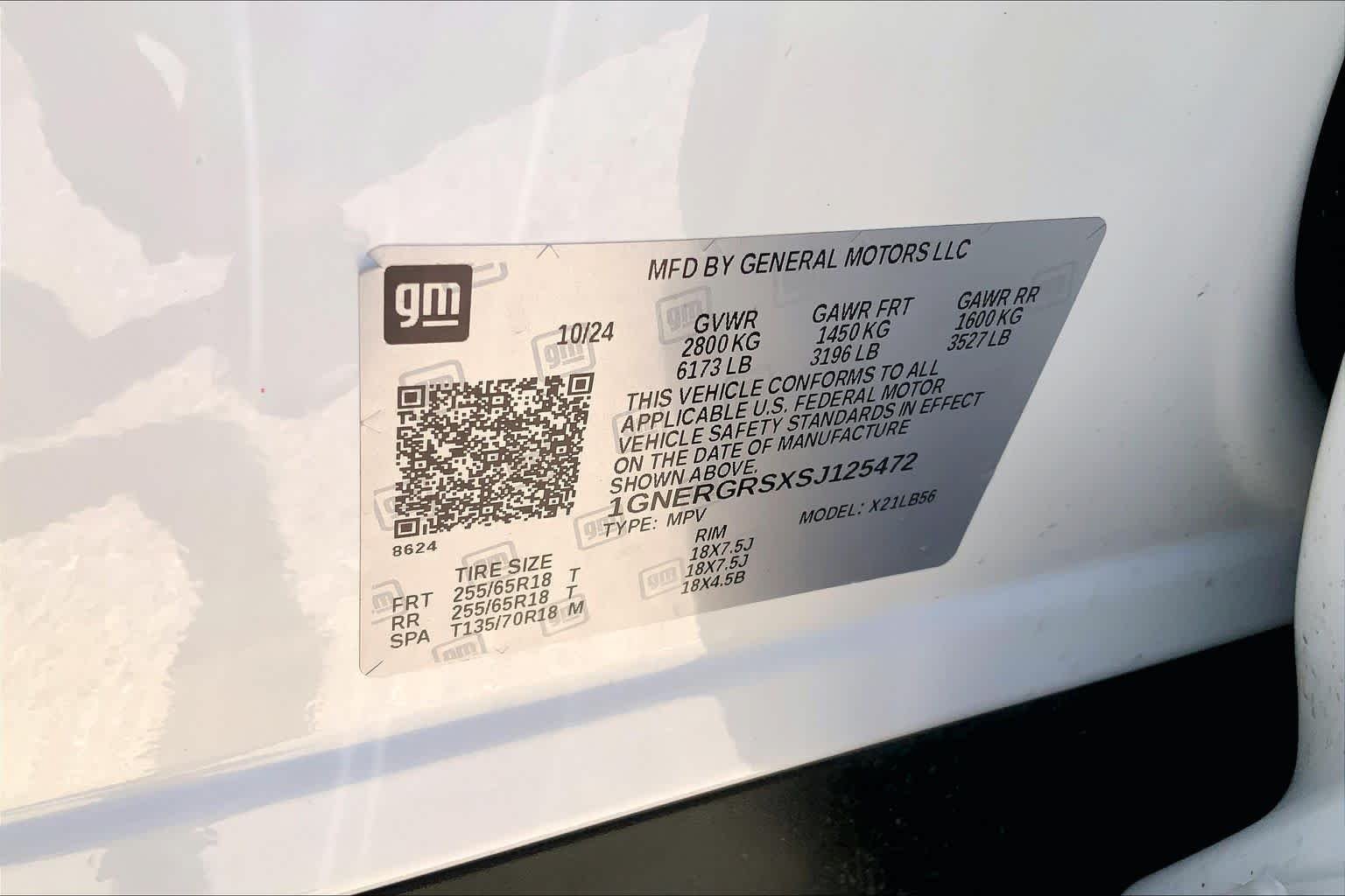 Used 2025 Summit White Chevrolet FWD LT image 30
