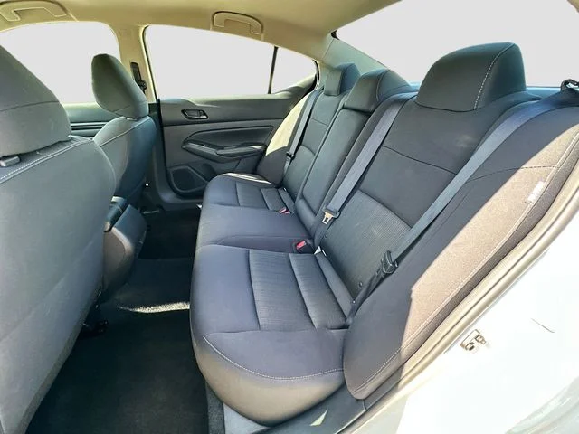 Used 2025 White Nissan 2.5 SV image 22
