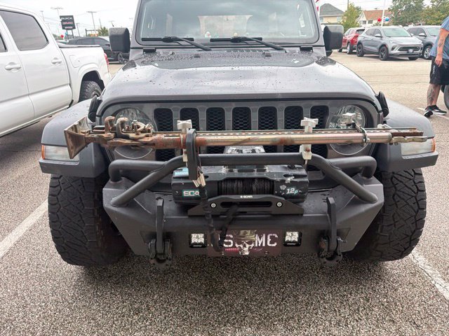 Used 2020 Gray Jeep Sport S 4x4 image 3