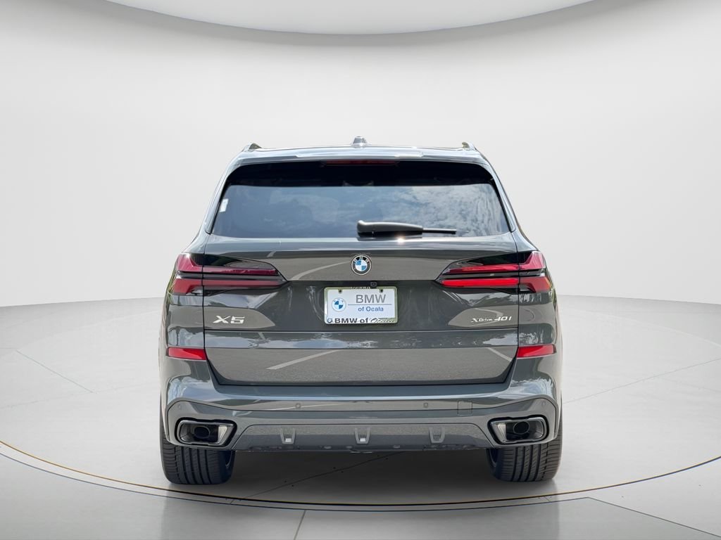 New 2026 Dravit Grey Metallic BMW xDrive40i image 4