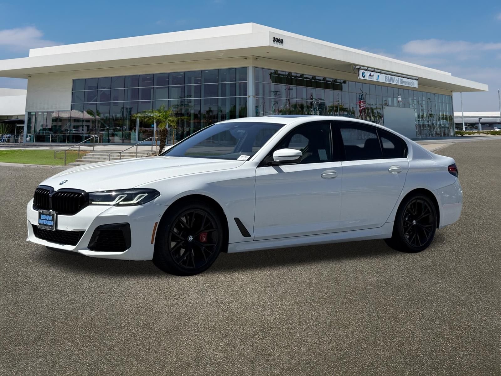 Used 2023 Alpine White BMW 540i image 5