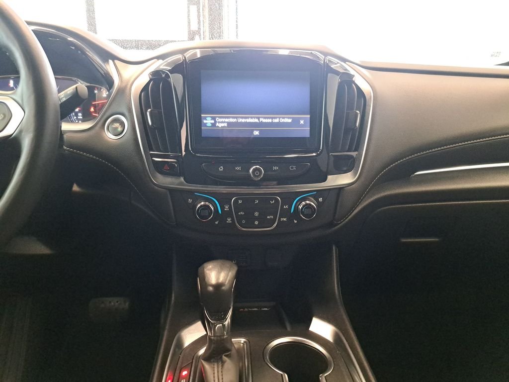 Used 2022 Red Chevrolet Premier image 21