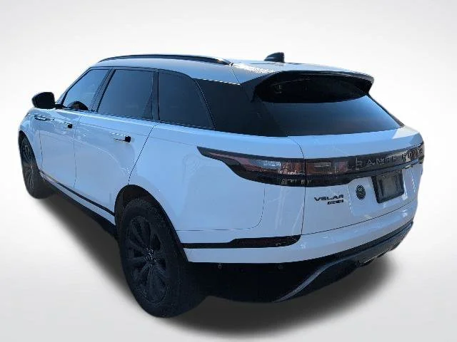 Used 2018  Land Rover SE R-Dynamic image 9