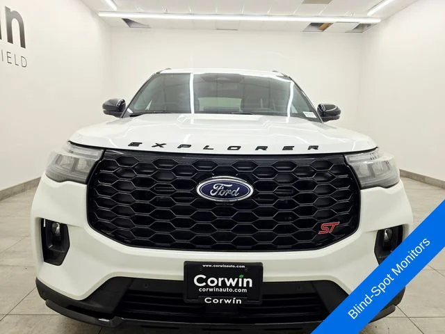 New 2026 Star White Metallic Tri-Coat Ford ST image 8