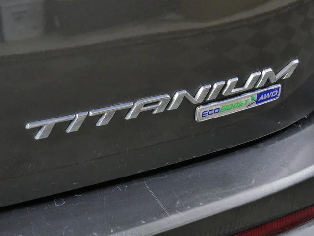 Used 2015  Ford Titanium image 10