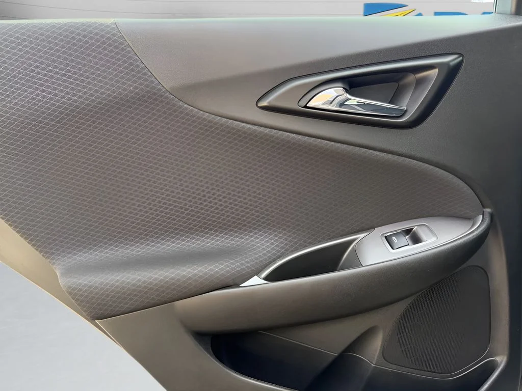 Used 2023 Gray Chevrolet LT image 19