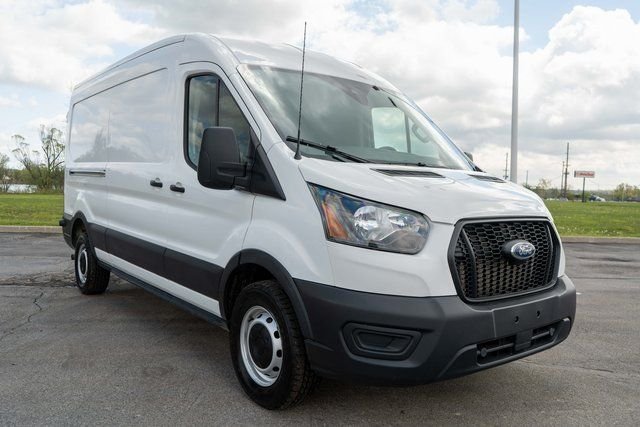 Used 2024 Oxford White Ford Base image 4