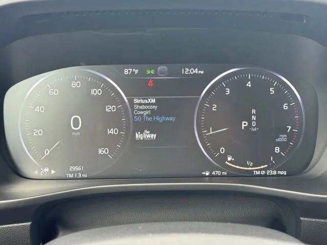 Used 2022 Gray Volvo T5 Inscription image 32