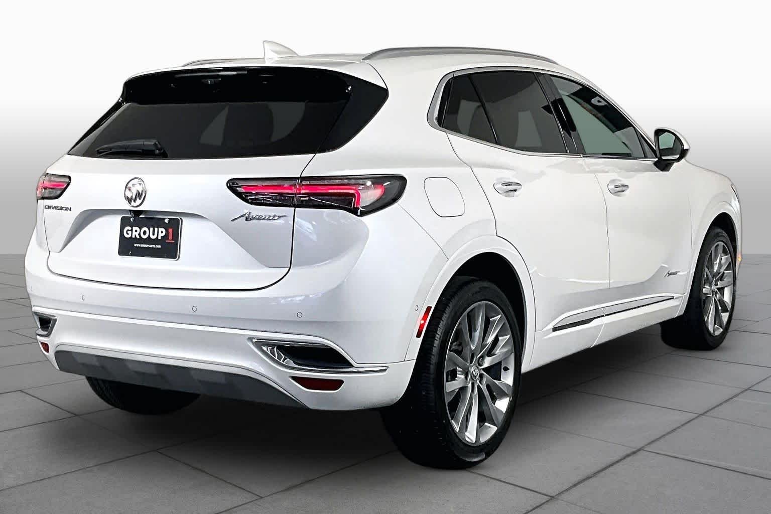 Used 2023 White Frost Tricoat Buick Avenir image 13