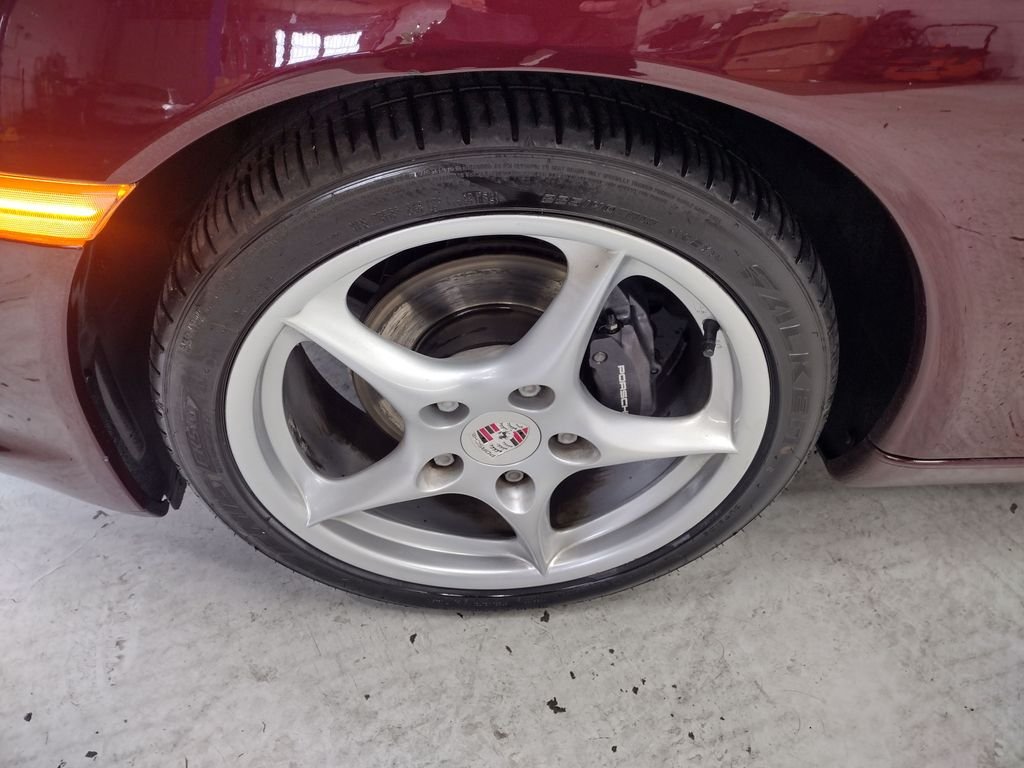 Used 2004  Porsche Base image 6