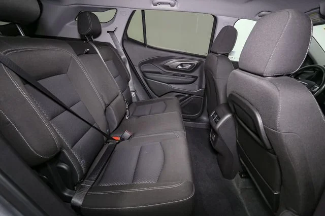 Used 2024 Silver GMC SLE image 19