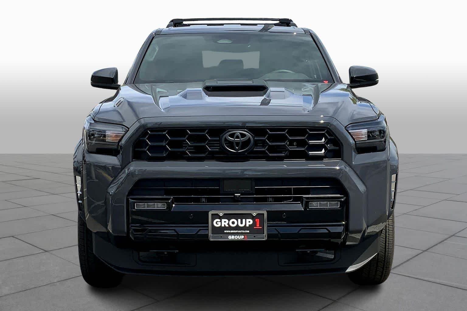 View vehicle photo 3