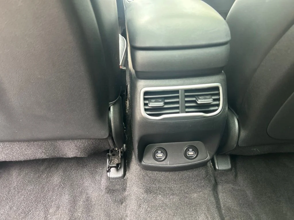 Used 2022 Gray Hyundai SEL image 29