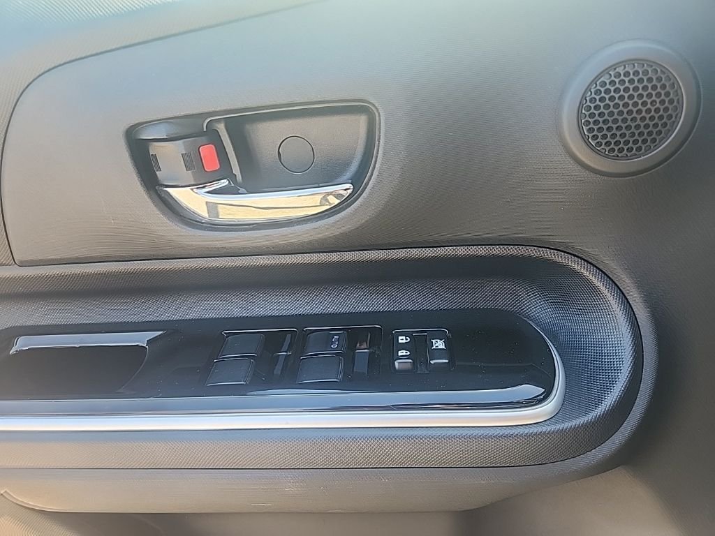 Used 2015 Gray Toyota Four image 24