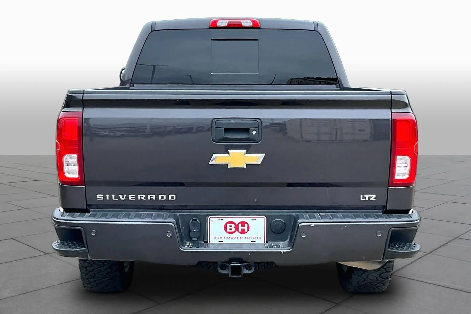 Used 2016 Tungsten Metallic Chevrolet LTZ image 8