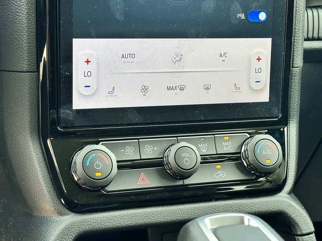 2025 Ford Ranger XLT - Photo 14