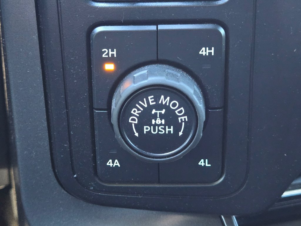 Used 2024 Gray Metallic Ford Lariat image 34
