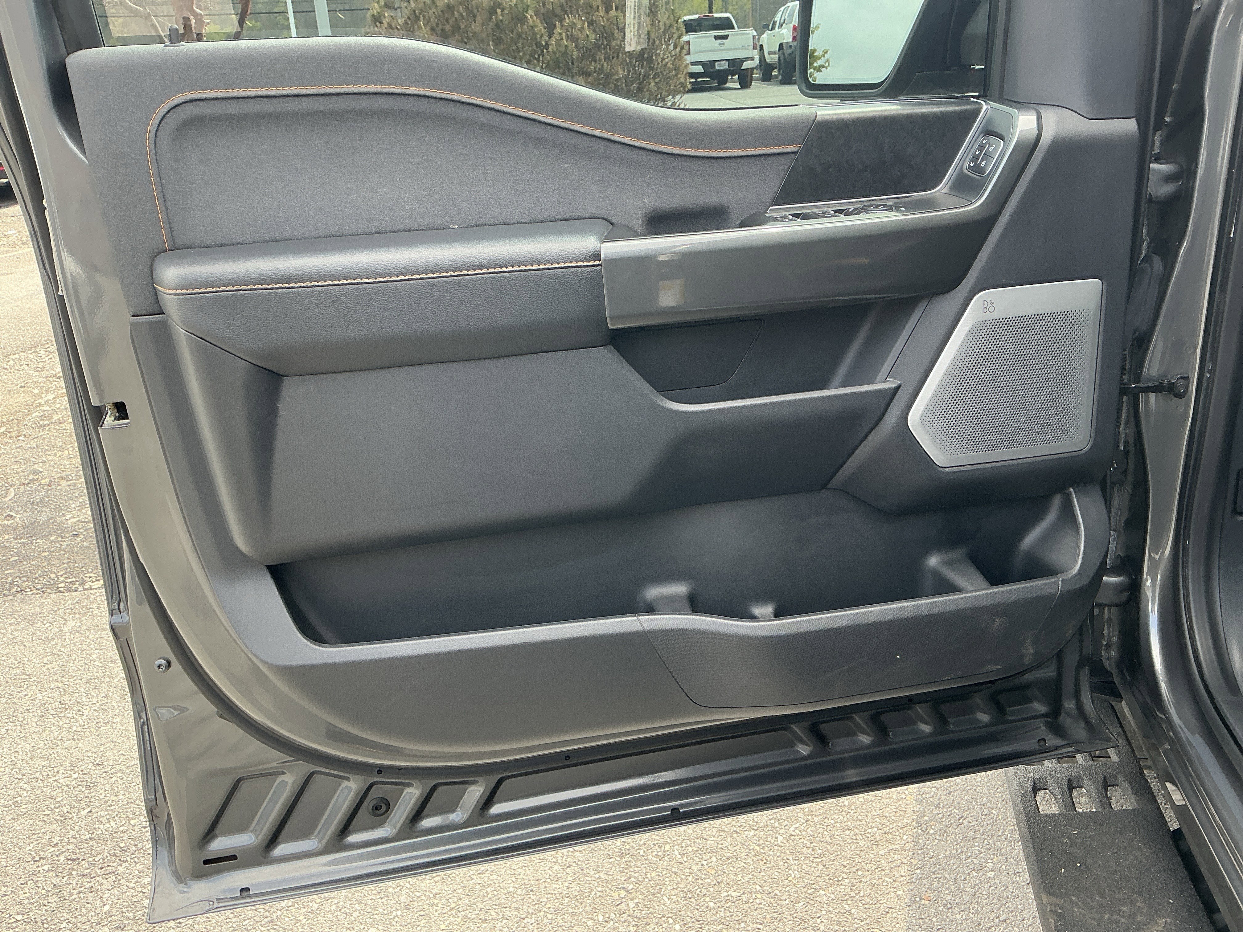Used 2023 Gray Metallic Ford Tremor image 18