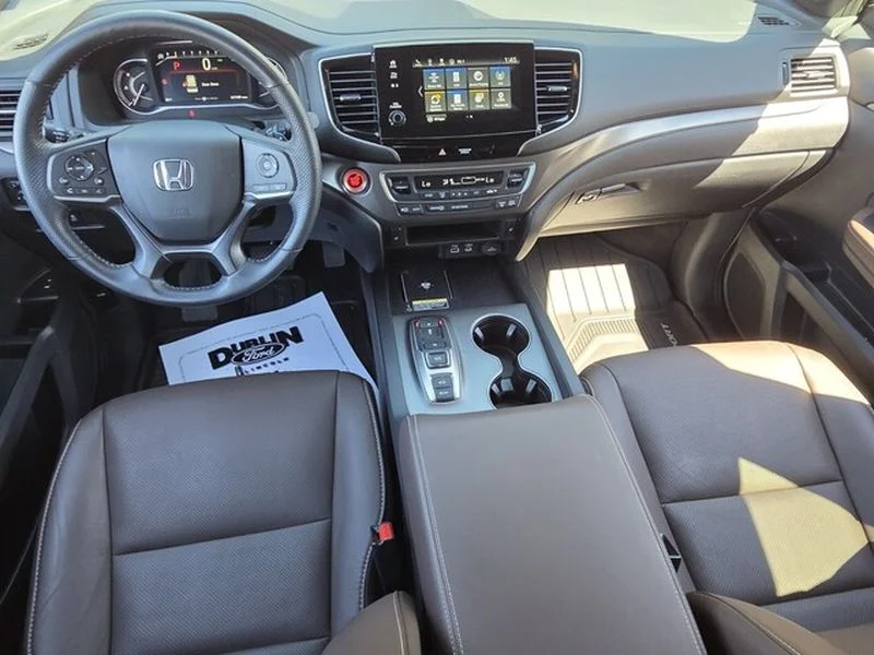 Used 2025 Black Honda EX-L image 11
