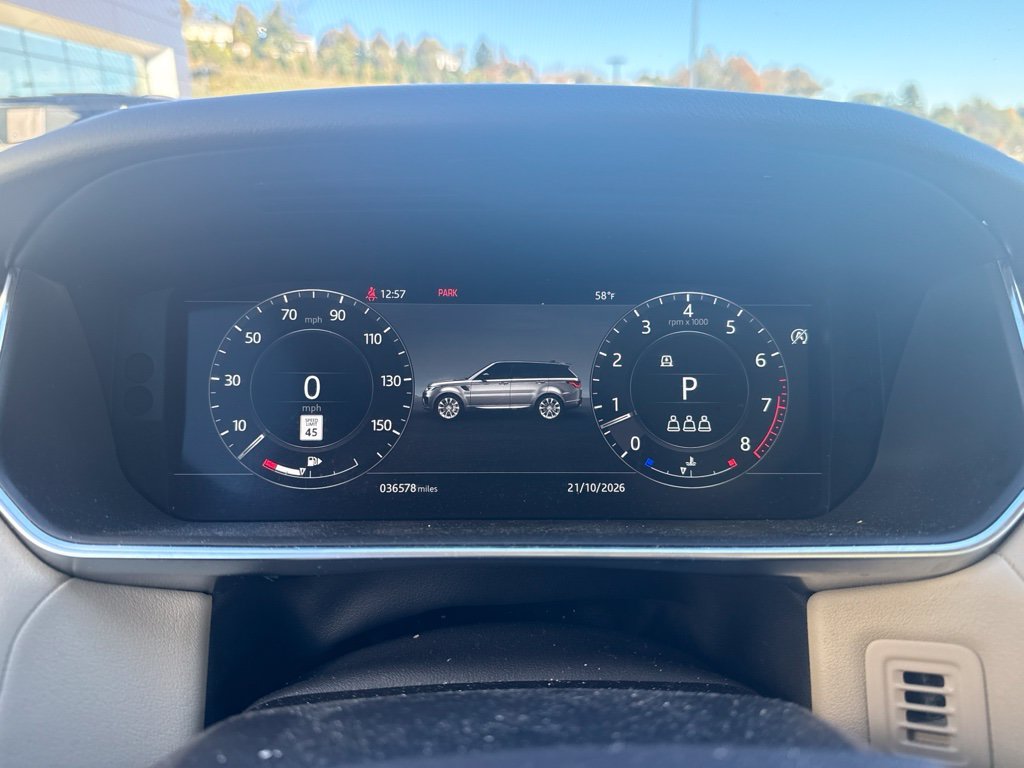 Used 2022 Fuji White Land Rover SE image 12
