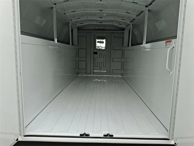 New 2025 Summit White GMC 1WT image 13