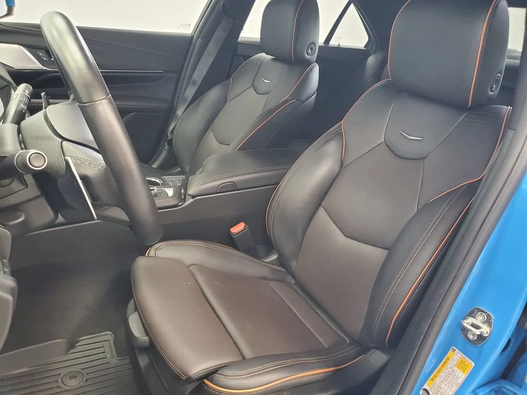 Used 2022 ELECTRIC BLUE Cadillac V-Series image 5