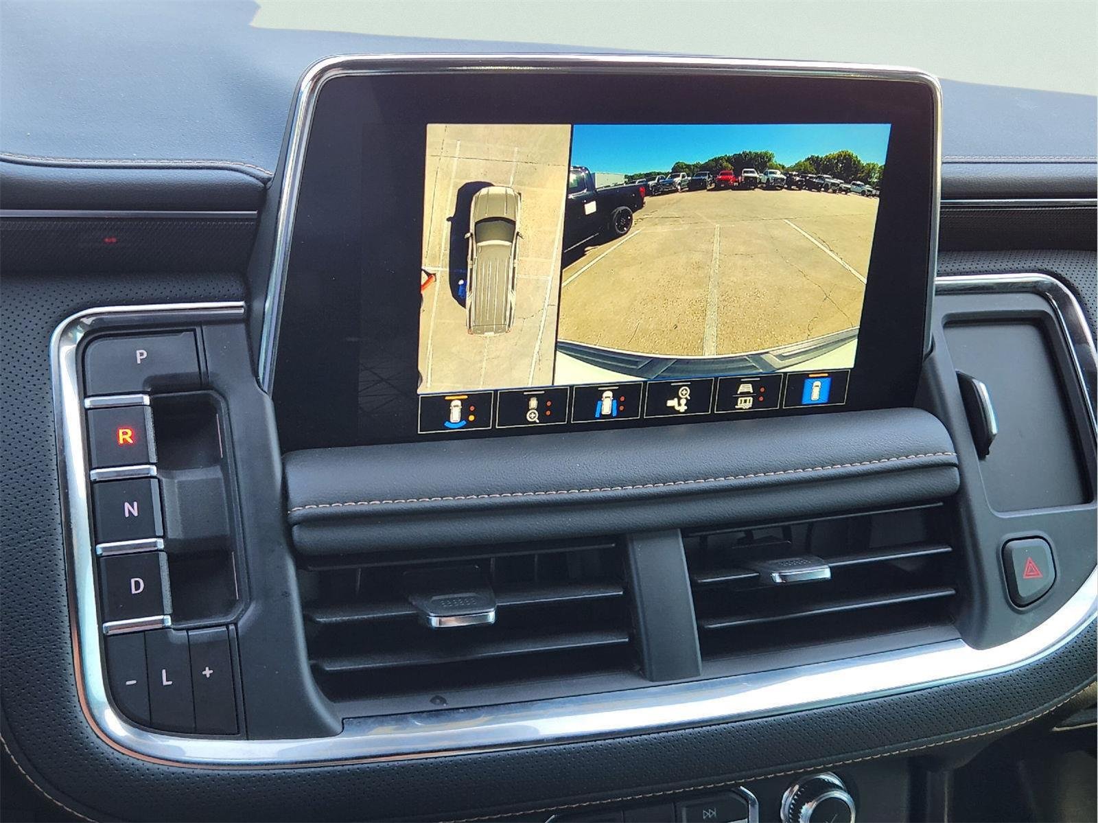 Used 2024 Summit White GMC AT4 image 17